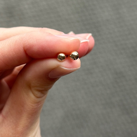 NEW 14k solid gold studs - Picture 5 of 11